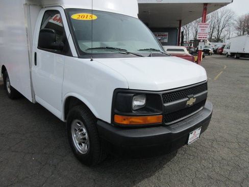 Used 2015 Chevrolet Express 3500 image 27