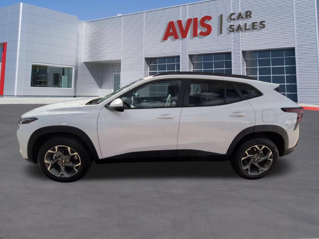 Used 2026 Chevrolet Trax LT FWD image 10