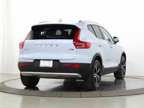 Certified 2025 Volvo XC40 B5 Core image 10