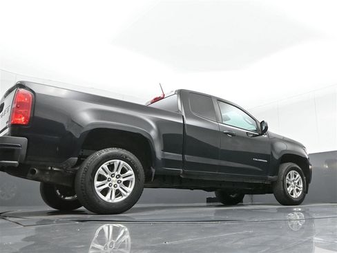 Used 2021 Chevrolet Colorado LT w/ Fleet Safety Package RWD image 31