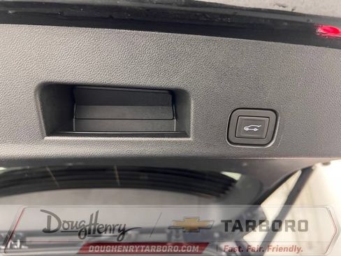 Used 2025 GMC Acadia Elevation FWD image 36