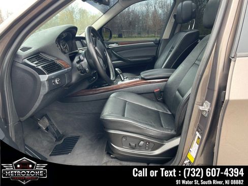 Used 2011 BMW X5 xDrive35i w/ Technology Pkg AWD/4WD image 22
