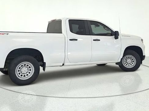Used 2023 Chevrolet Silverado 1500 W/T w/ WT Value Package AWD/4WD image 8