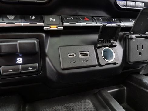 Used 2023 Chevrolet Silverado 3500 High Country w/ Z71 Off-Road Package AWD/4WD image 29