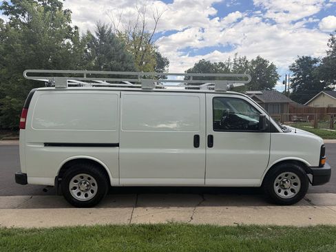 Used 2013 Chevrolet Express 1500 AWD image 6