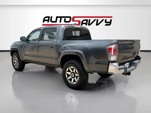 Used 2020 Toyota Tacoma SR5 RWD image 5