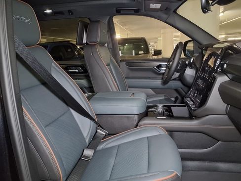 New 2026 GMC Yukon XL AT4 w/ AT4 Premium Plus Package AWD/4WD image 6