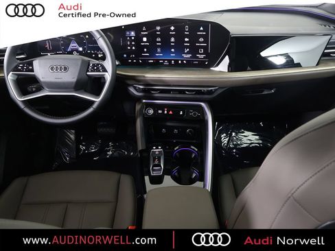 Certified 2025 Audi Q5 Premium w/ Convenience Package AWD/4WD image 25