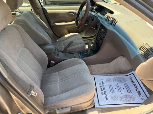 Used 1999 Toyota Camry CE image 9