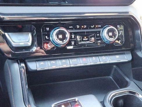 Used 2022 GMC Sierra 1500 AT4 w/ AT4 Premium Package image 22