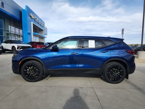 Used 2022 Chevrolet Blazer LT w/ LPO, Black Grille Bar Package image 5