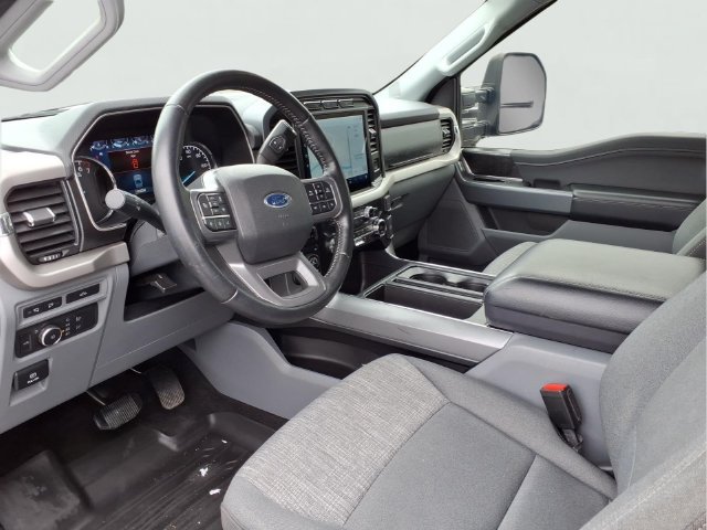 Used 2021 Ford F150 XLT w/ Equipment Group 302A High AWD/4WD image 3