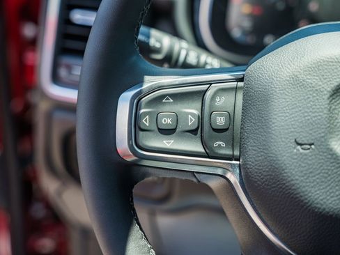 New 2026 RAM 2500 Laramie AWD/4WD image 26