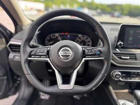 Used 2019 Nissan Altima 2.5 Platinum AWD/4WD image 14
