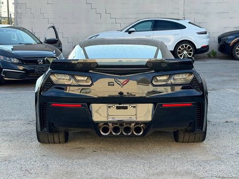 Used 2019 Chevrolet Corvette Z06 RWD image 6