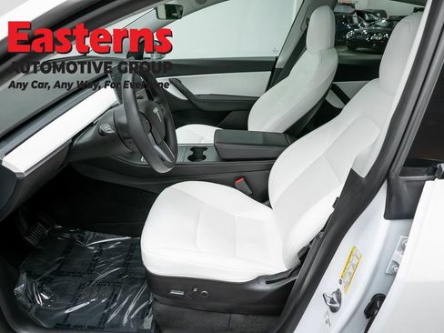 Used 2022 Tesla Model Y Long Range AWD/4WD image 14