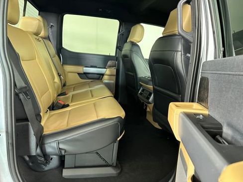 Used 2024 Ford F250 Lariat w/ Tremor Off-Road Package image 27