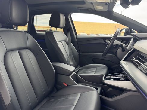 Used 2022 Audi Q4 e-tron Premium Plus w/ Premium Plus image 45