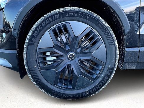 New 2026 Volvo EX30 Cross Country Ultra image 13