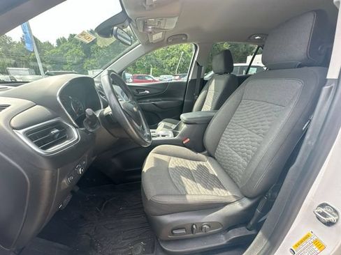 Used 2021 Chevrolet Equinox LT FWD image 22