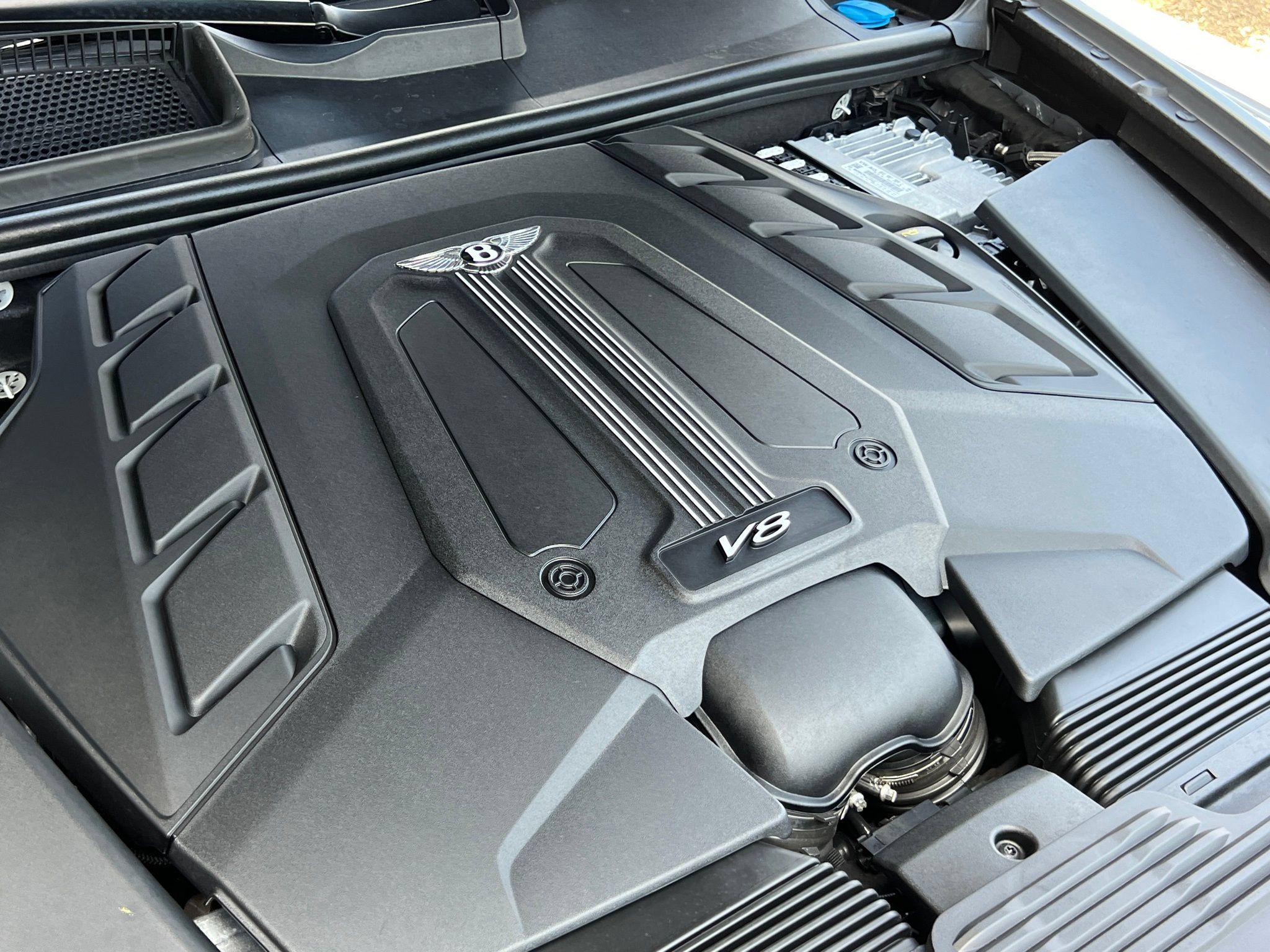 Certified 2024 Bentley Bentayga AWD/4WD image 44