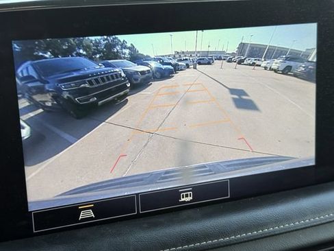 Used 2021 Chevrolet Tahoe Premier RWD image 18