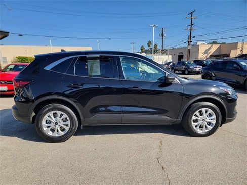 Certified 2023 Ford Escape Active image 3