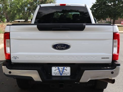 Used 2017 Ford F250 XLT w/ XLT Value Package AWD/4WD image 6