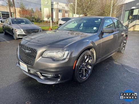 Used 2019 Chrysler 300 S w/ S Model Appearance Package image 3