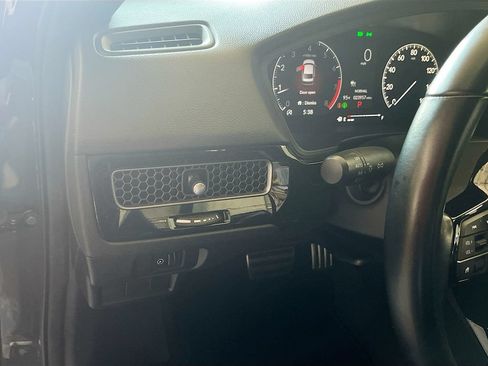Used 2025 Honda Civic Sport image 10