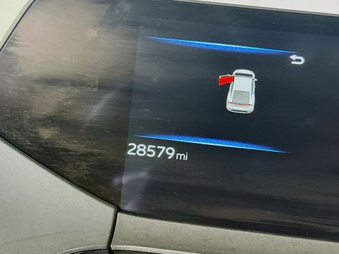 Used 2025 Toyota Prius LE image 18