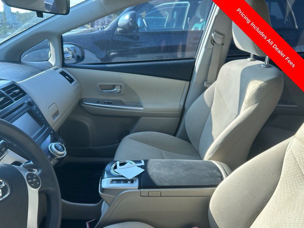 Used 2013 Toyota Prius V Two FWD image 10