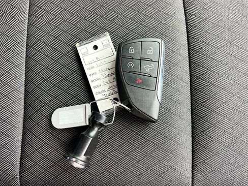 Used 2024 Chevrolet Silverado 1500 Custom Trail Boss w/ LPO, Dark Essentials Package image 29