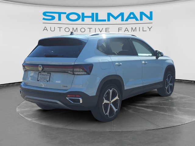 Certified 2026 Volkswagen Taos SEL AWD/4WD image 5