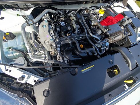 Certified 2025 Nissan Sentra SR w/ SR Premium Package image 22