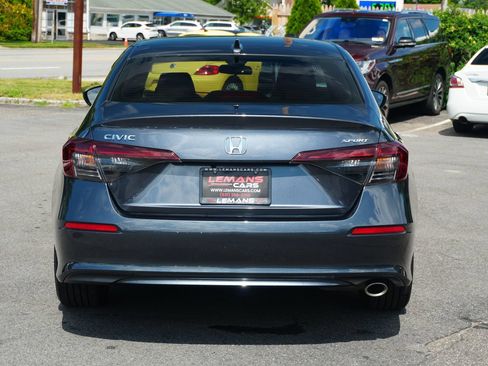 Used 2025 Honda Civic Sport image 6
