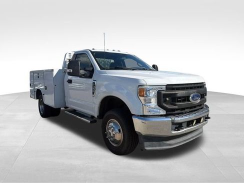 Used 2022 Ford F350 XL w/ Power Equipment Group AWD/4WD image 3