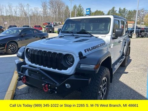 Used 2024 Jeep Wrangler Unlimited Rubicon w/ Technology Group AWD/4WD image 2