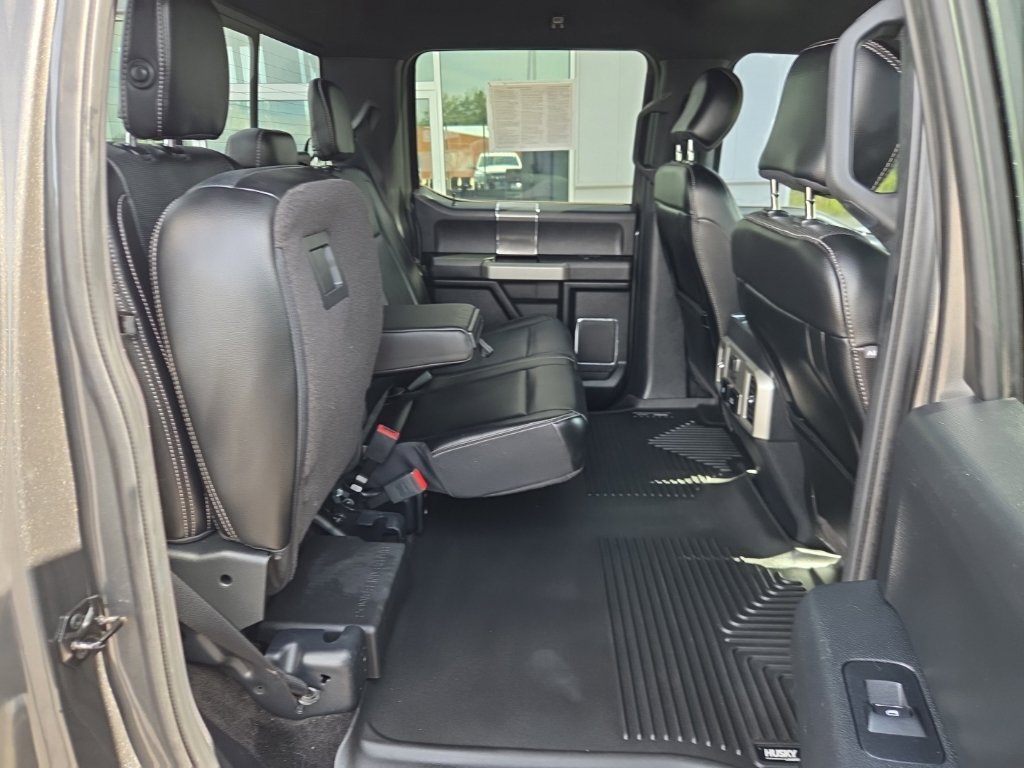 Used 2018 Ford F150 Lariat w/ Equipment Group 502A Luxury AWD/4WD image 32