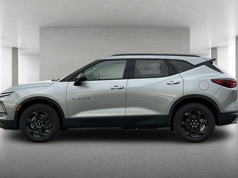 New 2025 Chevrolet Blazer LT w/ Midnight/Sport Edition image 7