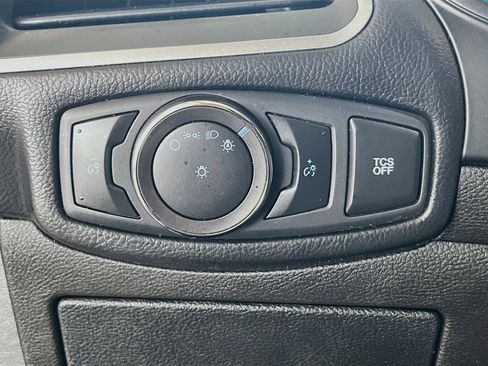 Used 2020 Ford Edge SE FWD image 10