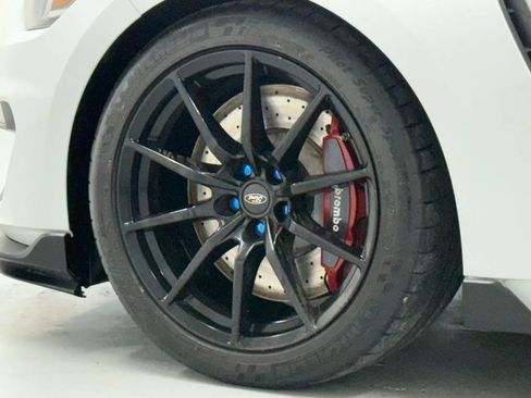 Used 2017 Ford Mustang Shelby GT350 image 36