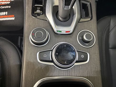 Used 2023 Alfa Romeo Stelvio Ti w/ Active Assist Plus Package AWD/4WD image 23