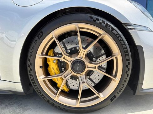 Used 2023 Porsche 911 GT3 RWD image 9