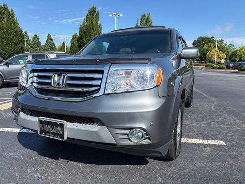 Used 2013 Honda Pilot Touring image 2