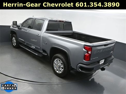 Used 2024 Chevrolet Silverado 2500 High Country image 33