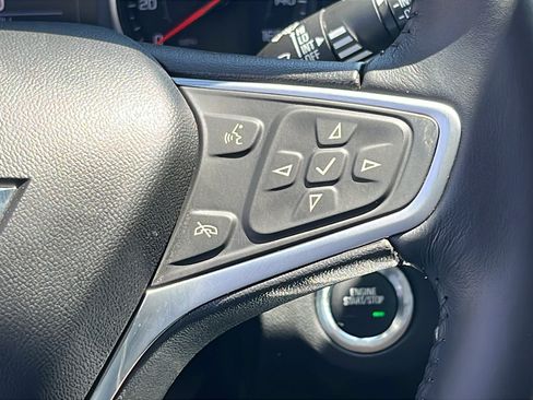 Used 2022 Chevrolet Equinox LT FWD image 18