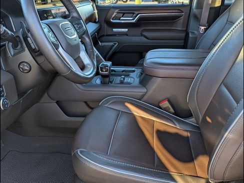 Used 2024 GMC Sierra 1500 Denali image 12