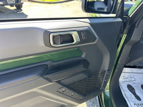 Used 2024 Ford Bronco Black Diamond image 13