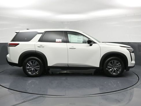 New 2026 Nissan Pathfinder S AWD/4WD image 26